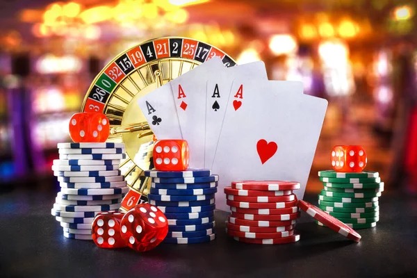 omg138 platform interface showing live-dealer studio, sportsbook markets, and slot games