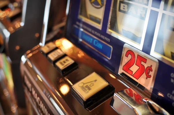 Sweet Bonanza cluster-pay slot game